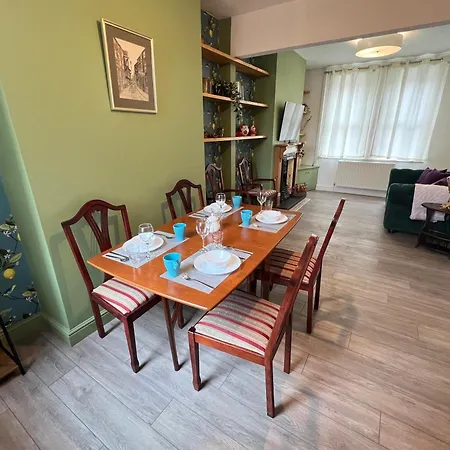 Hartoft House, 3 Bed, Near River And