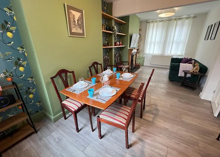 Hartoft House, 3 Bed, Near River And